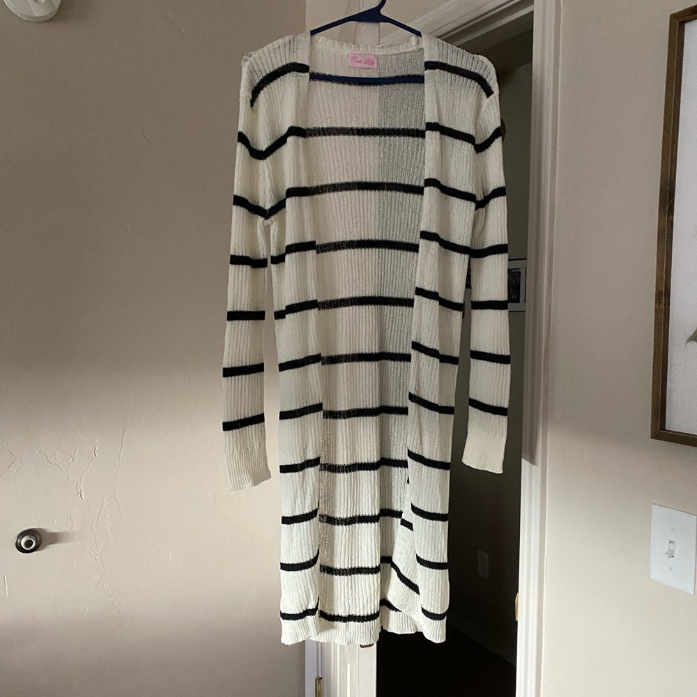 Off white and black stipe duster